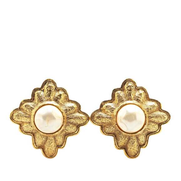 Chanel Vintage Earrings Pearl Gold-Tone #209146C46B